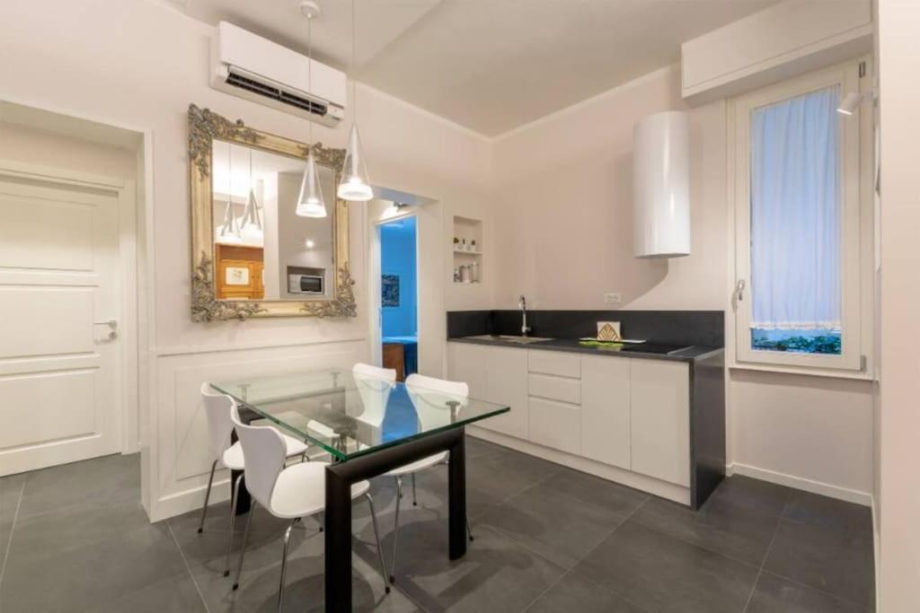 Stylish Four Bedrooms Apartment - Florence Center Florença Exterior foto